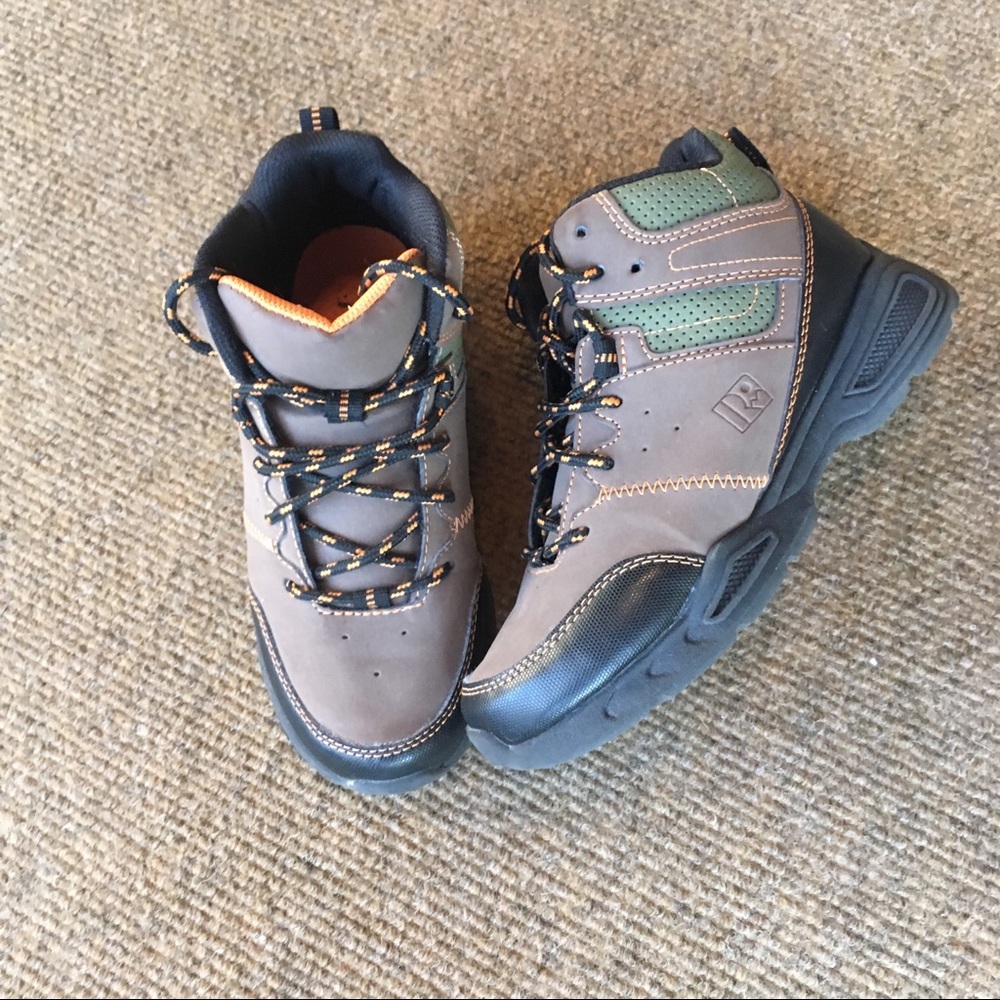 EUC Boys Rugged Outback Sneakers Boots Size 2